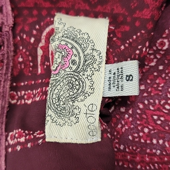 Ecote Burgundy Chiffon Kimono Size Small - Picture 3 of 5